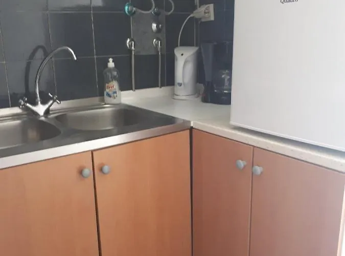 Petra 23 アパート